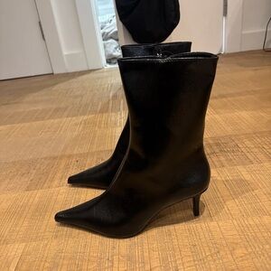 Sleek Black Heeled Boots